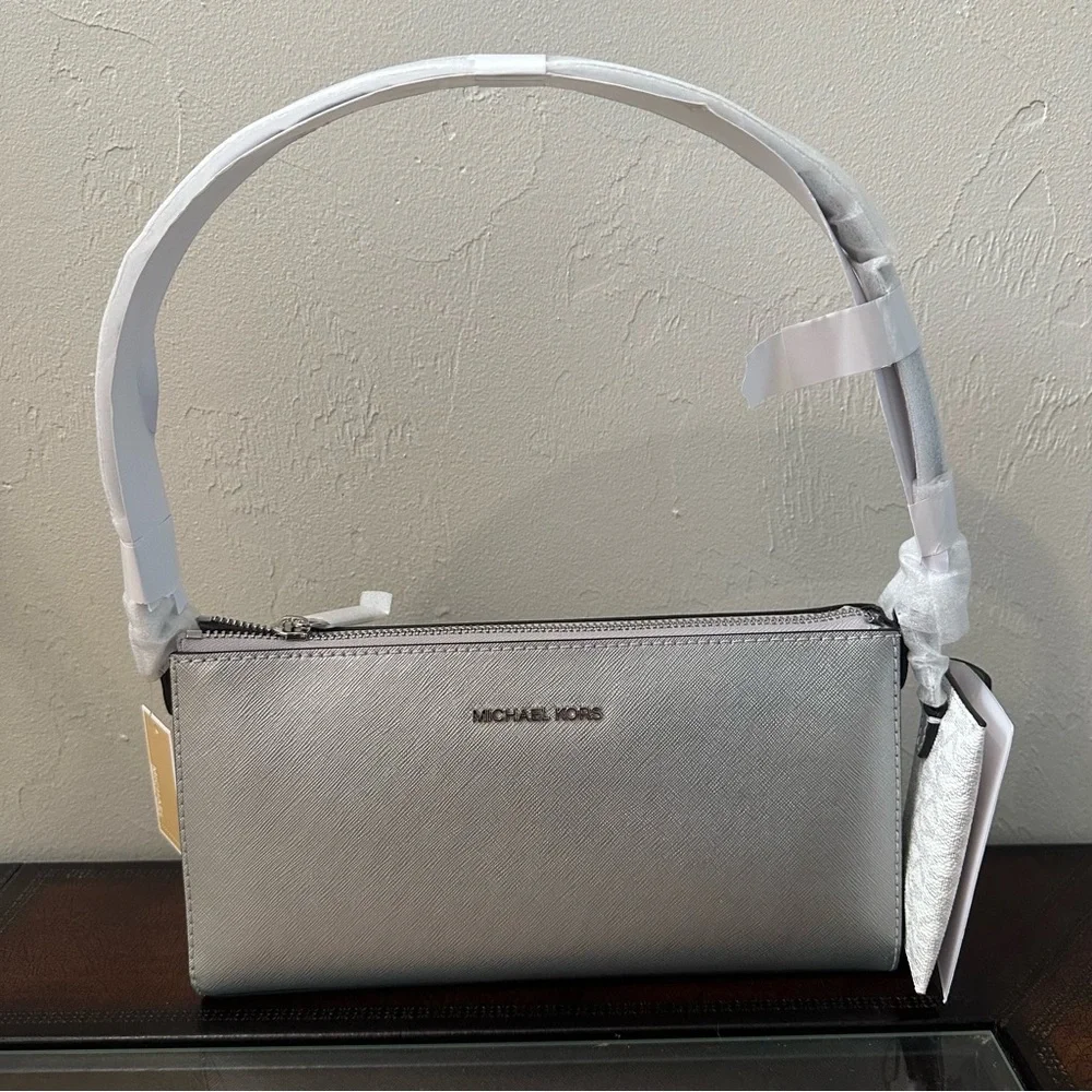 NWT Michael Kors | Vincent Metallic Medium Pouchette Bag With Card Holder $398